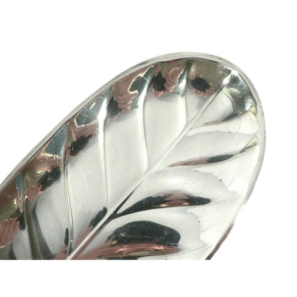 Tray Candy Nuts Condiments International Silver Co SilverPlate #8151 Leaf shape - Picture 6 of 12